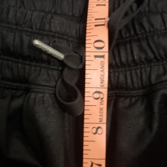 Lululemon Athletica Black Track Pants with Elastic Waistband 6 - Picture 9 of 9